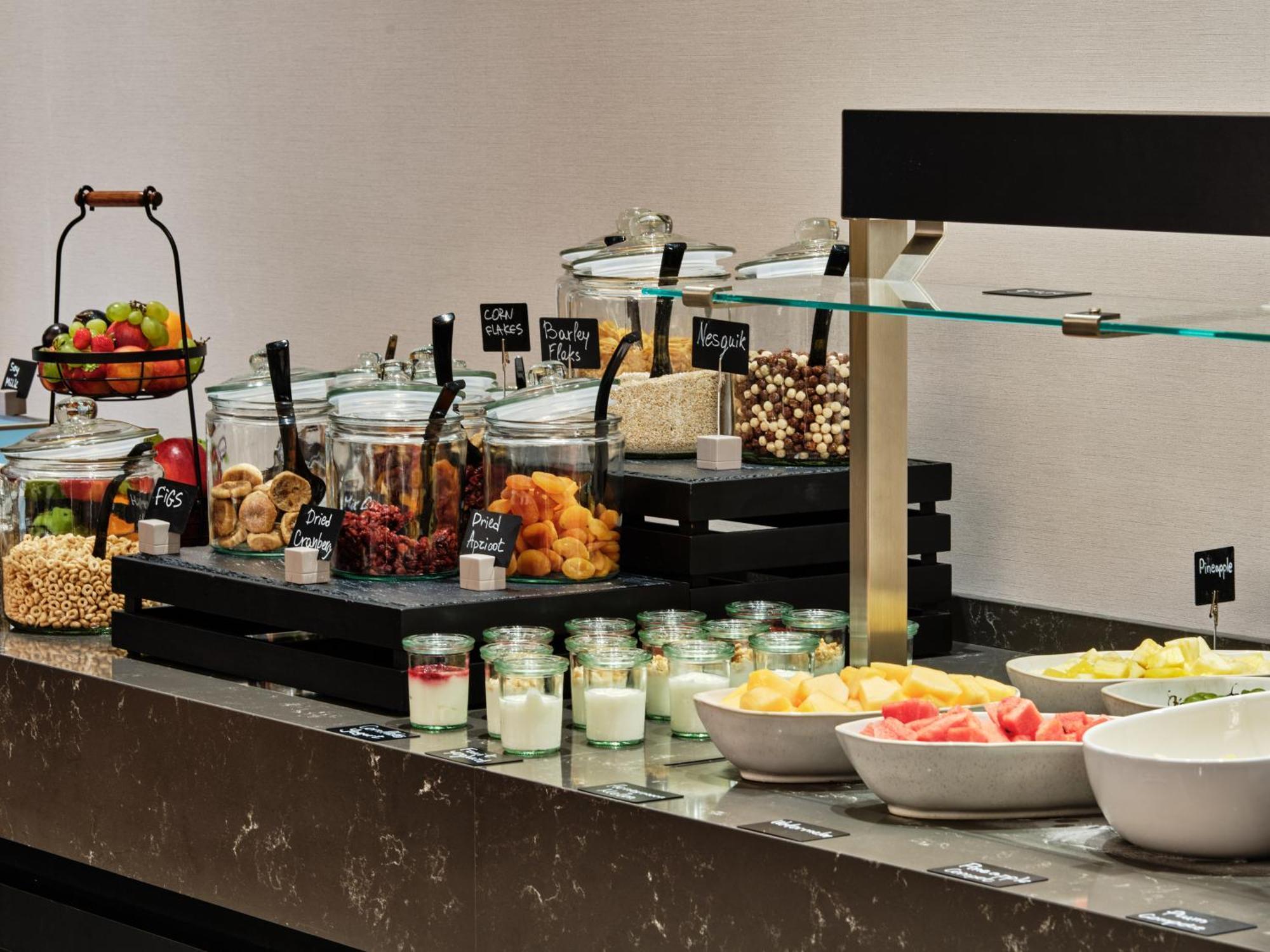 Crowne Plaza Sofia By Ihg Hotell Eksteriør bilde