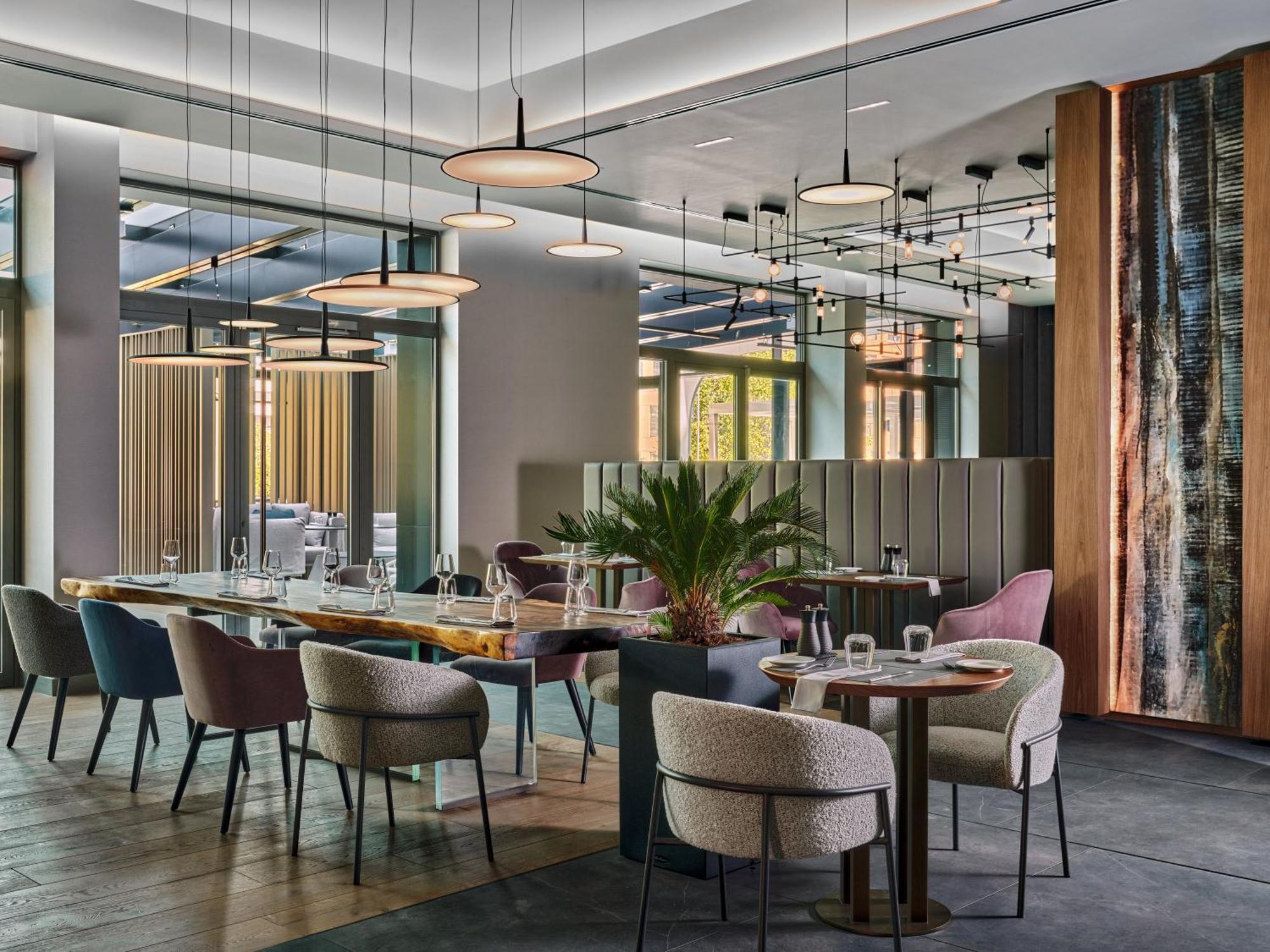 Crowne Plaza Sofia By Ihg Hotell Eksteriør bilde
